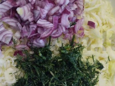 Vegetariškas salotas „Pavasarinis“ su žirniais Žingsnis 2