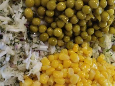 Vegetariškas salotas „Pavasarinis“ su žirniais Žingsnis 3