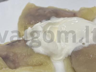 Koldūnai su varškės įdaru ir vyšniomis pagrindine nuotrauka