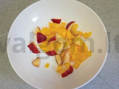 Mango, kivi, nektarino ir pieno kokteilis Žingsnis 2