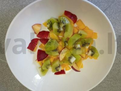 Mango, kivi, nektarino ir pieno kokteilis Žingsnis 3