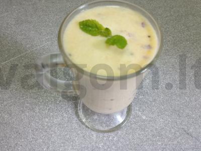 Mango, kivi, nektarino ir pieno kokteilis pagrindine nuotrauka