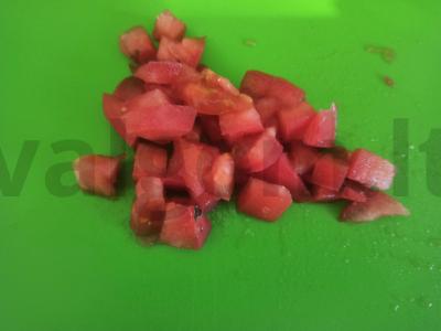 Kukurūzų košės, pomidorų ir varškės apkepas Žingsnis 2