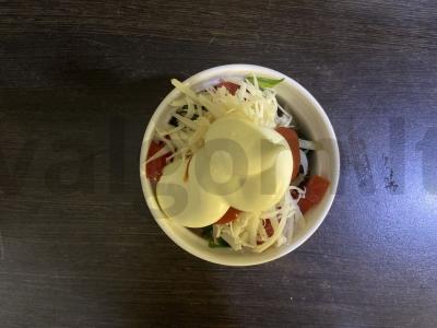 Karšti sumuštiniai su sūriu, dešra ir žolelėmis naminiame padaže Žingsnis 6