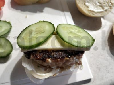 Namų hamburgeris su žuvies kotletu Žingsnis 8