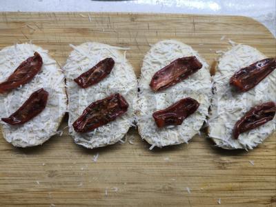 Sumuštiniai su humusu ir džiovintais pomidorais Žingsnis 4