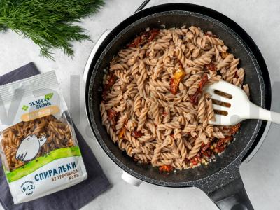 Makaronai su pomidorais ir rikota Žingsnis 4