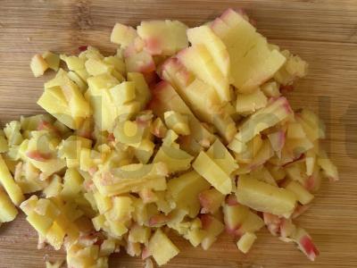 Vinegretas su raugintais kopūstais Žingsnis 3