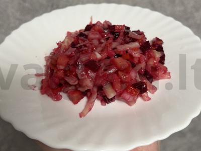 Vinegretas su raugintais kopūstais pagrindine nuotrauka