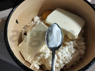 Namų lydytas sūris su raudonaisiais pipirais Žingsnis 3