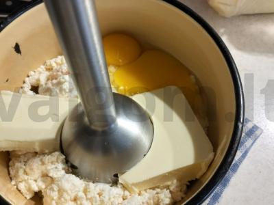 Namų lydytas sūris su raudonaisiais pipirais Žingsnis 4