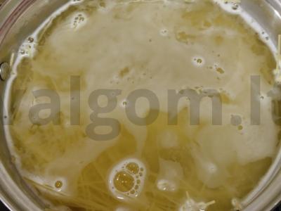 Spagečiai su pomidorų pasta ir bekonu Žingsnis 3