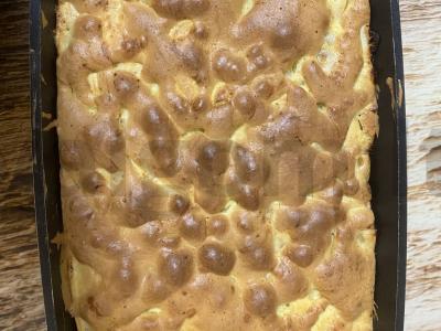 Biskvitinis pyragas su citrina, obuoliu ir lazdyno riešutais Žingsnis 12