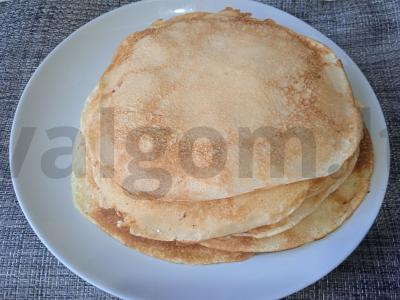 Blynai su obuoliais ir braškių uogiene Žingsnis 8