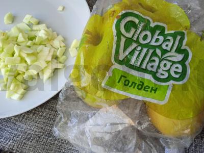 Blynai su obuoliais ir braškių uogiene Žingsnis 9