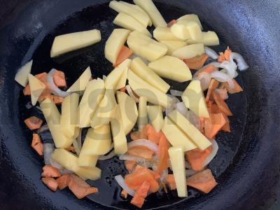 Lagnano makaronai su daržovėmis vakarienei Žingsnis 3