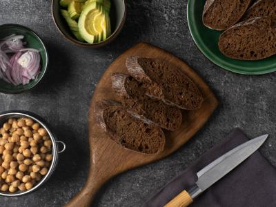 Sumuštinis su burokėlių humusu ir avokadu Žingsnis 2