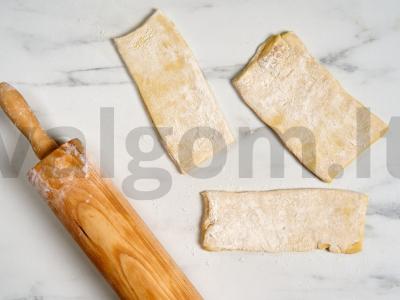 Avokado ir sūrio įdarytos tartaletės Žingsnis 1