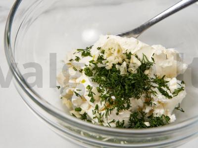 Avokado ir sūrio įdarytos tartaletės Žingsnis 3