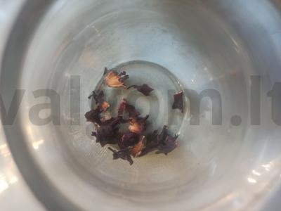 Šaltas hibisko arbata su obuolių sultimis Žingsnis 1