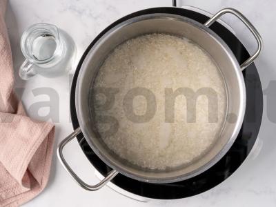 Žuvies konservų ir ryžių kotletai Žingsnis 1