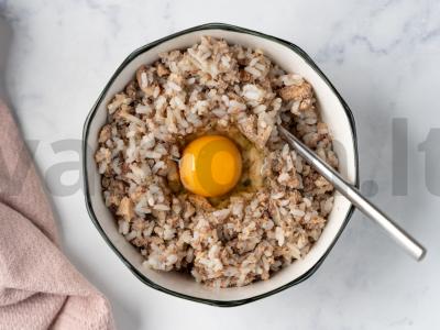 Žuvies konservų ir ryžių kotletai Žingsnis 6