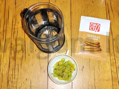 Mėtų arbata su agrastais ir cinamonu Žingsnis 2