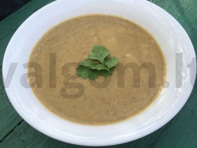 Grietininis lęšių sriuba-pyragas pagrindine nuotrauka