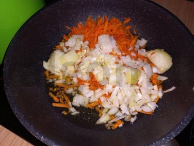 Borsčas vištienos sultinyje Žingsnis 2