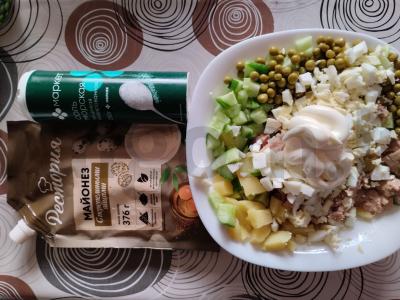 Menkių kepenėlių salotos su žirneliais ir kiaušiniu Žingsnis 6