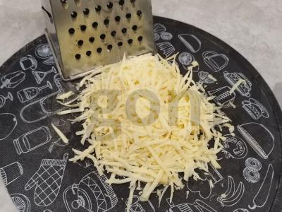 Pica su rūkytomis šoninėmis ir vištienos filė Žingsnis 9