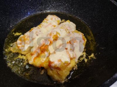 Žuvies filė su daržovėmis po sūriu Žingsnis 12