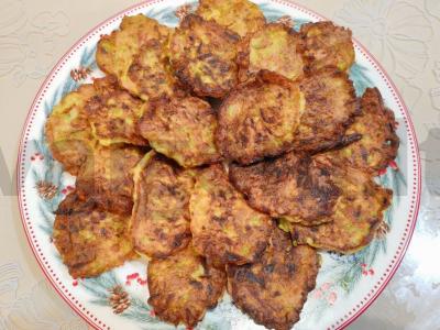 Cukinijų blynai su dešra ir sūriu pagrindine nuotrauka