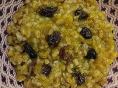 Vegetariška kviečių košė su moliūgu pagrindine nuotrauka