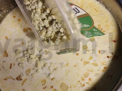 Midijos grietinėlės-sūrio padaže su dorblu Žingsnis 6