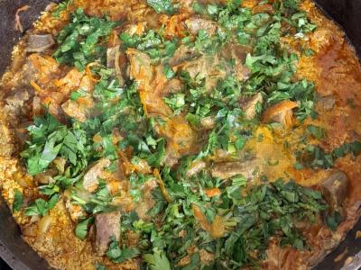 Makaronai su troškinta jautienos kepenimi Žingsnis 4