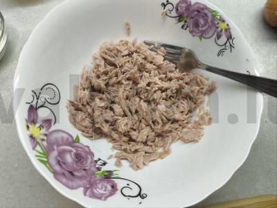 Salotos su tunu ir kukurūzais Žingsnis 1