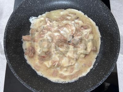 Kiaušiniai su tunu Žingsnis 3