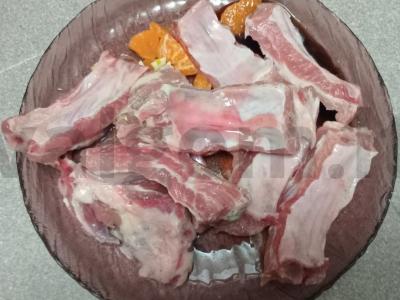 Kepti kiaulienos šonkauliukai, marinuoti mandarinų marinade Žingsnis 5