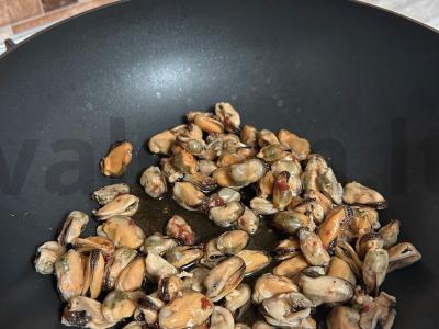 Makaronai su grietinėle ir midijomis Žingsnis 2