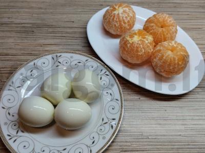 Salotas „Naujas favoritas“ su krabų mėsa ir mandarinai Žingsnis 1