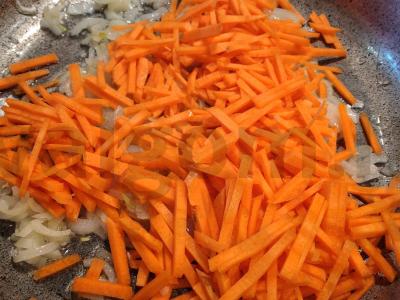 Puikūs šlaunelės pomidorų padaže Žingsnis 2