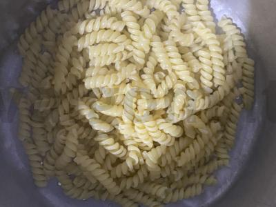 Grietinėlės makaronai su krevetėmis ir alyvuogėmis Žingsnis 10