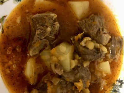 Žirnių sriuba su jautiena pagrindine nuotrauka