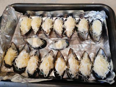 Midijos, keptos česnako-majonezo padaže Žingsnis 6