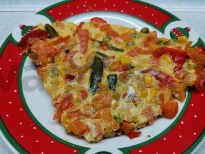 Daržovių omletas pagrindine nuotrauka