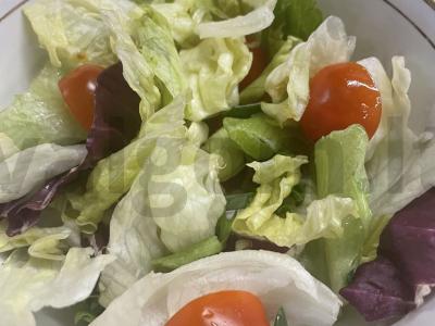 Lengva salotos su vyšniniais pomidorais Žingsnis 5