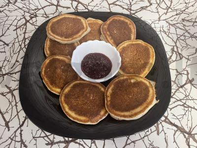 Švelnūs blynai be laktozės pagrindine nuotrauka