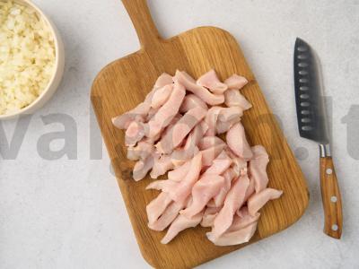 Vištienos krūtinėlė grietinėlės padaže Žingsnis 1