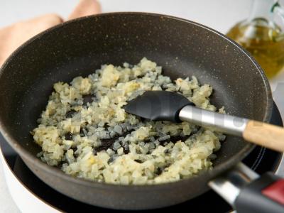 Vištienos krūtinėlė grietinėlės padaže Žingsnis 2